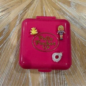 1989 COMPLETE Partytime Surprise with bear & tutu Polly Pocket Bluebird